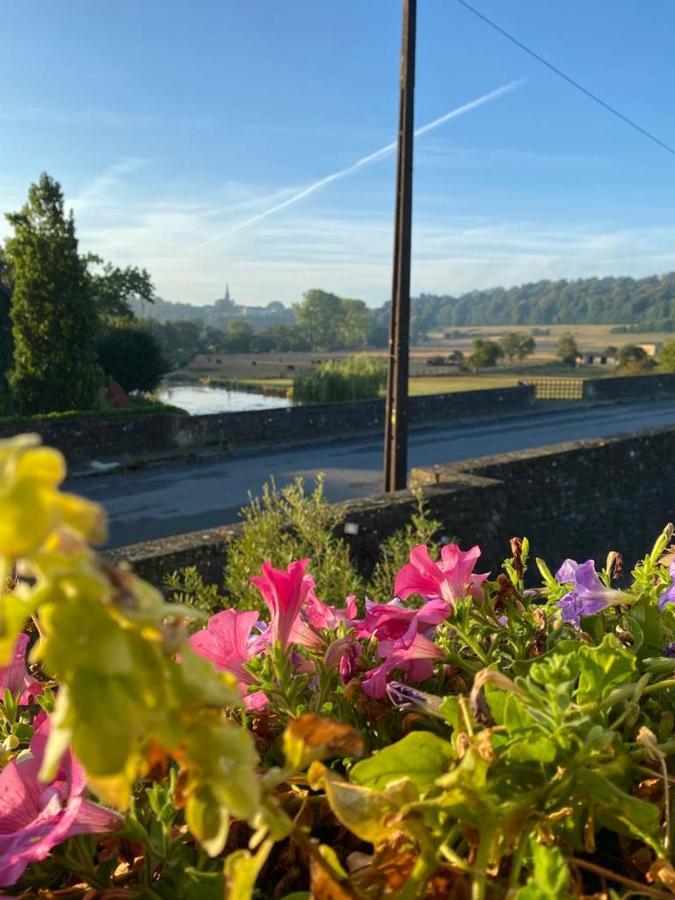 La Maison Blanche de Martué Florenville Esterno foto
